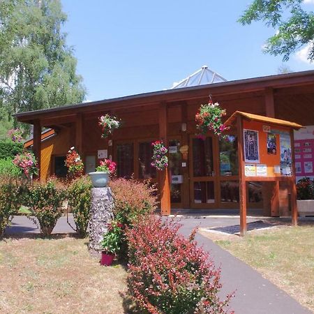 Vvf Aubrac Hotel Chaudes-Aigues Luaran gambar
